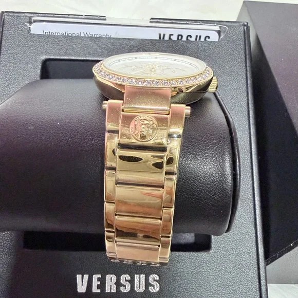 👨🏻Versus Versace Gold-Tone Men's Watch - Picture 5 of 8